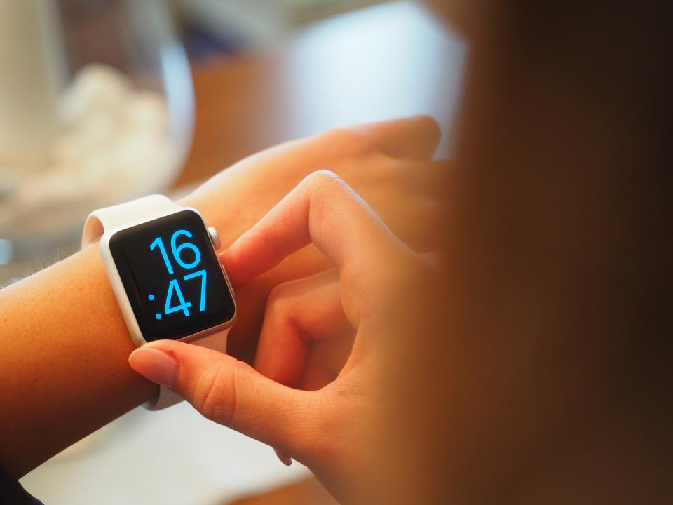 hybrid smart watch smart